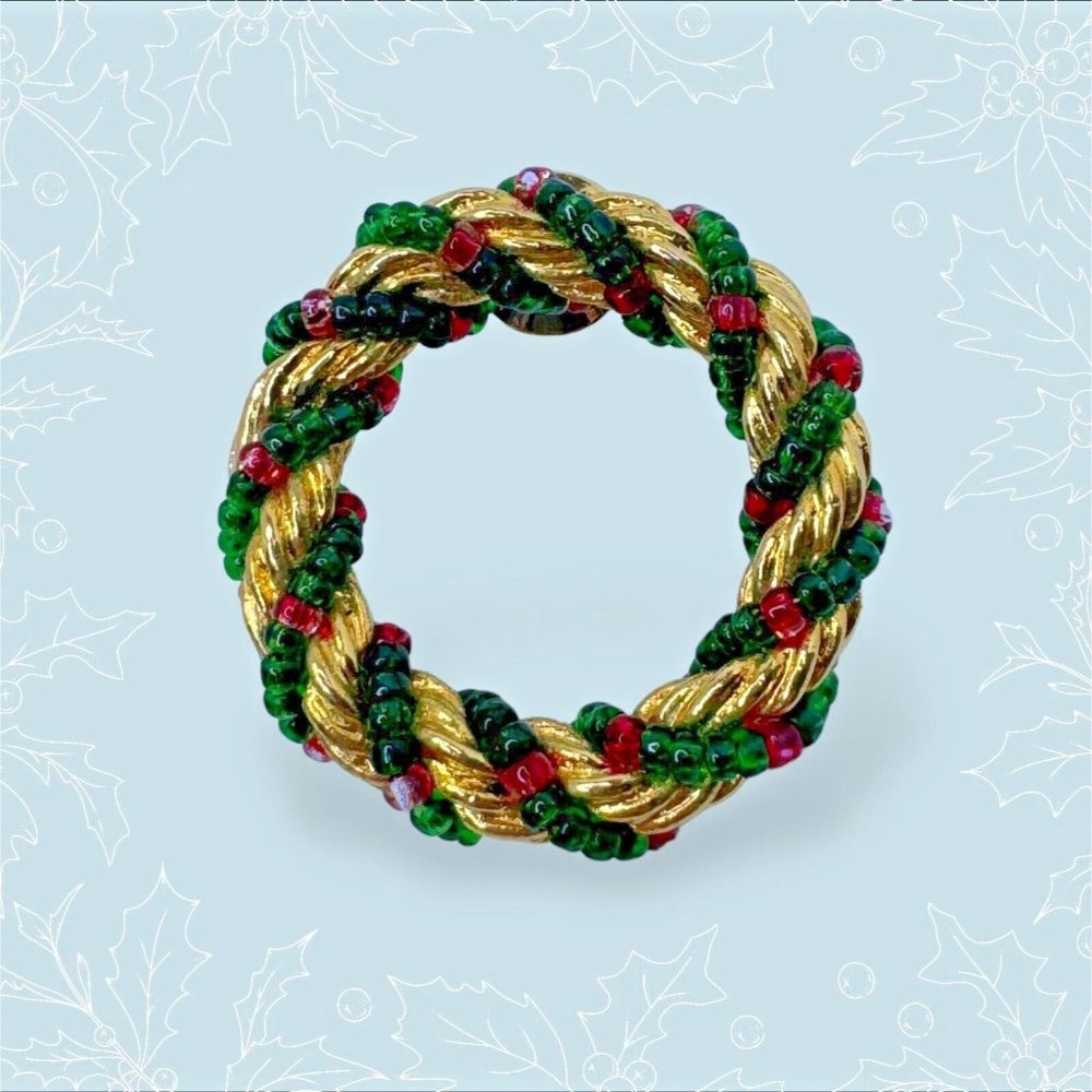 Christmas Wreath Brooch Pin Vintage Green Gold-Colored Braid Holly Round 1.5 in - Picture 4 of 5